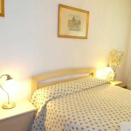 A Casa Chiecchi B&B Rom Exteriör bild